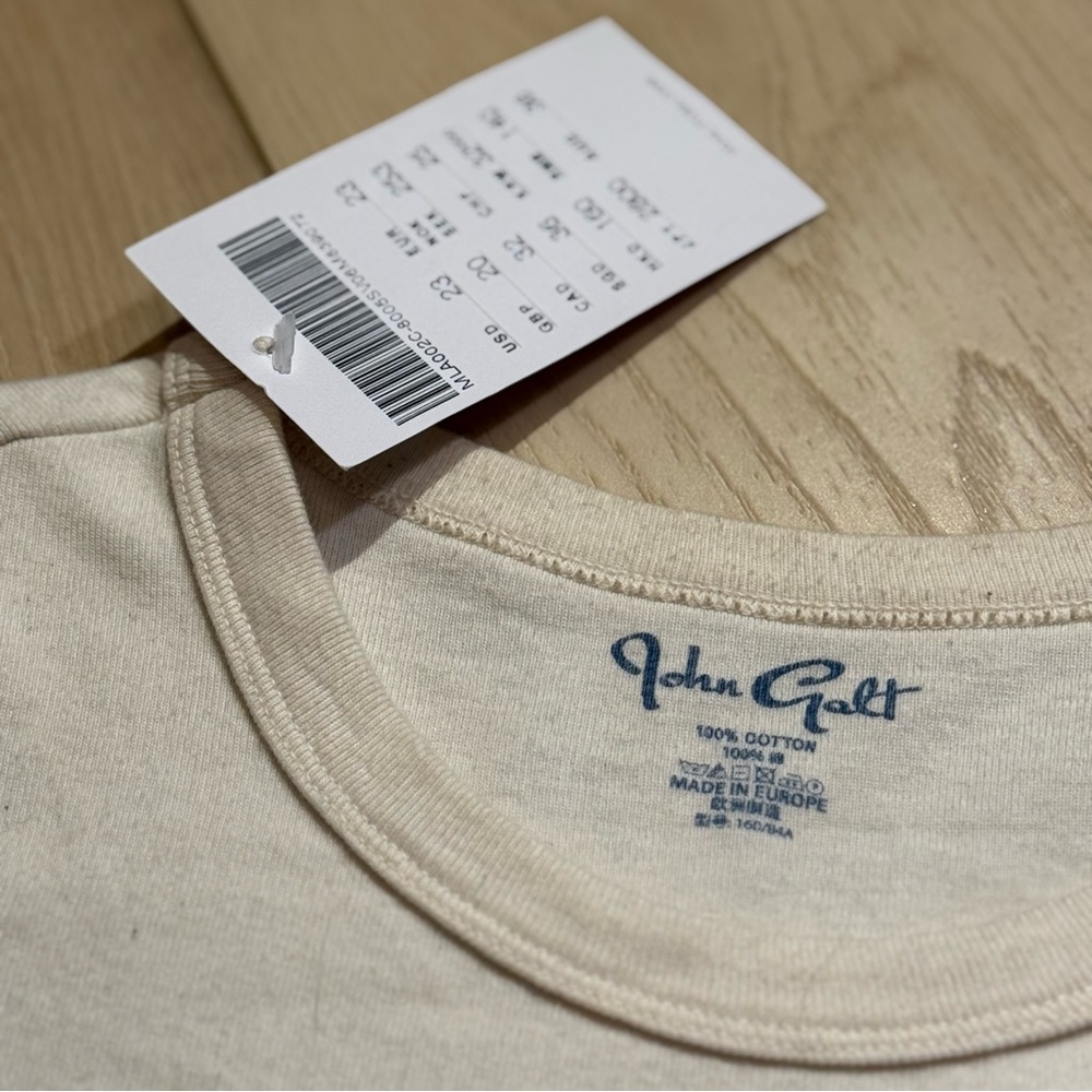 brandy melville john galt baby cream colour tshirt BNWT - Picture 2 of 7